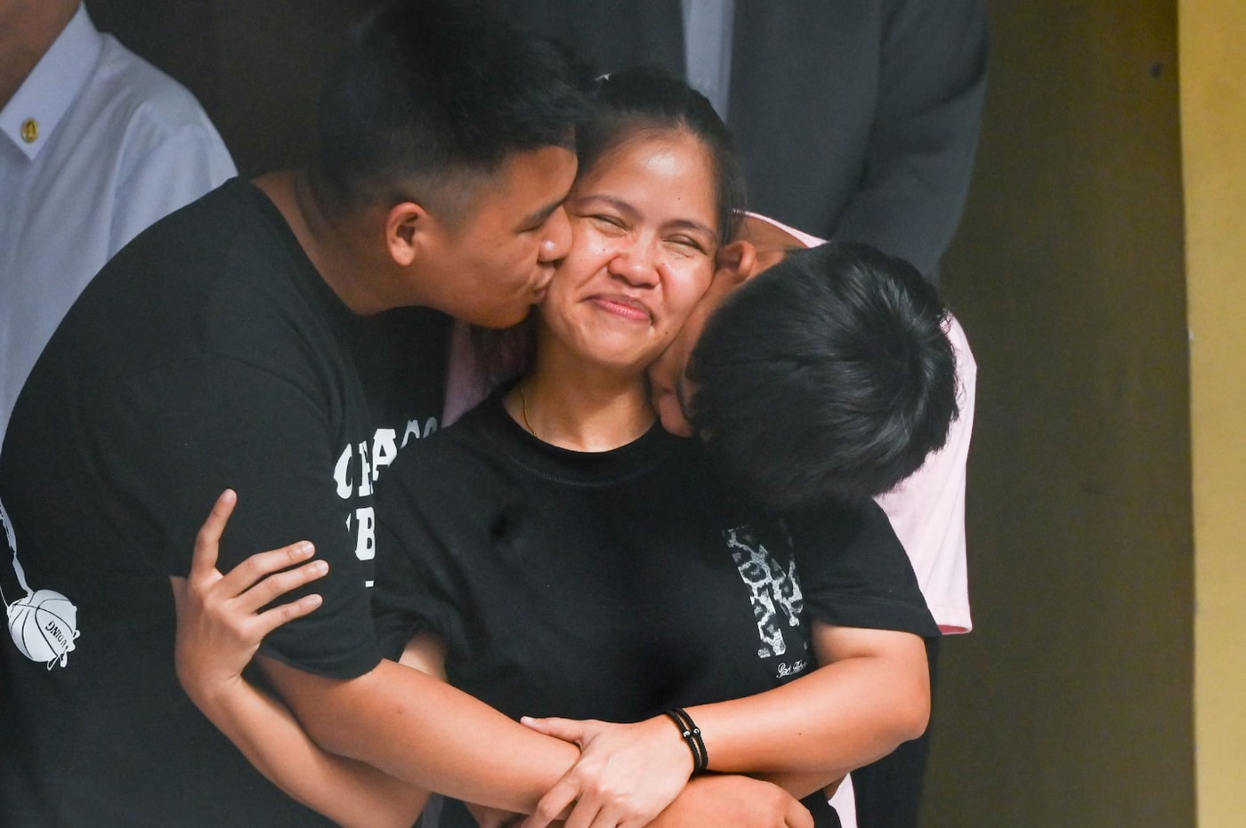 Marcos grants Mary Jane Veloso absolute pardon