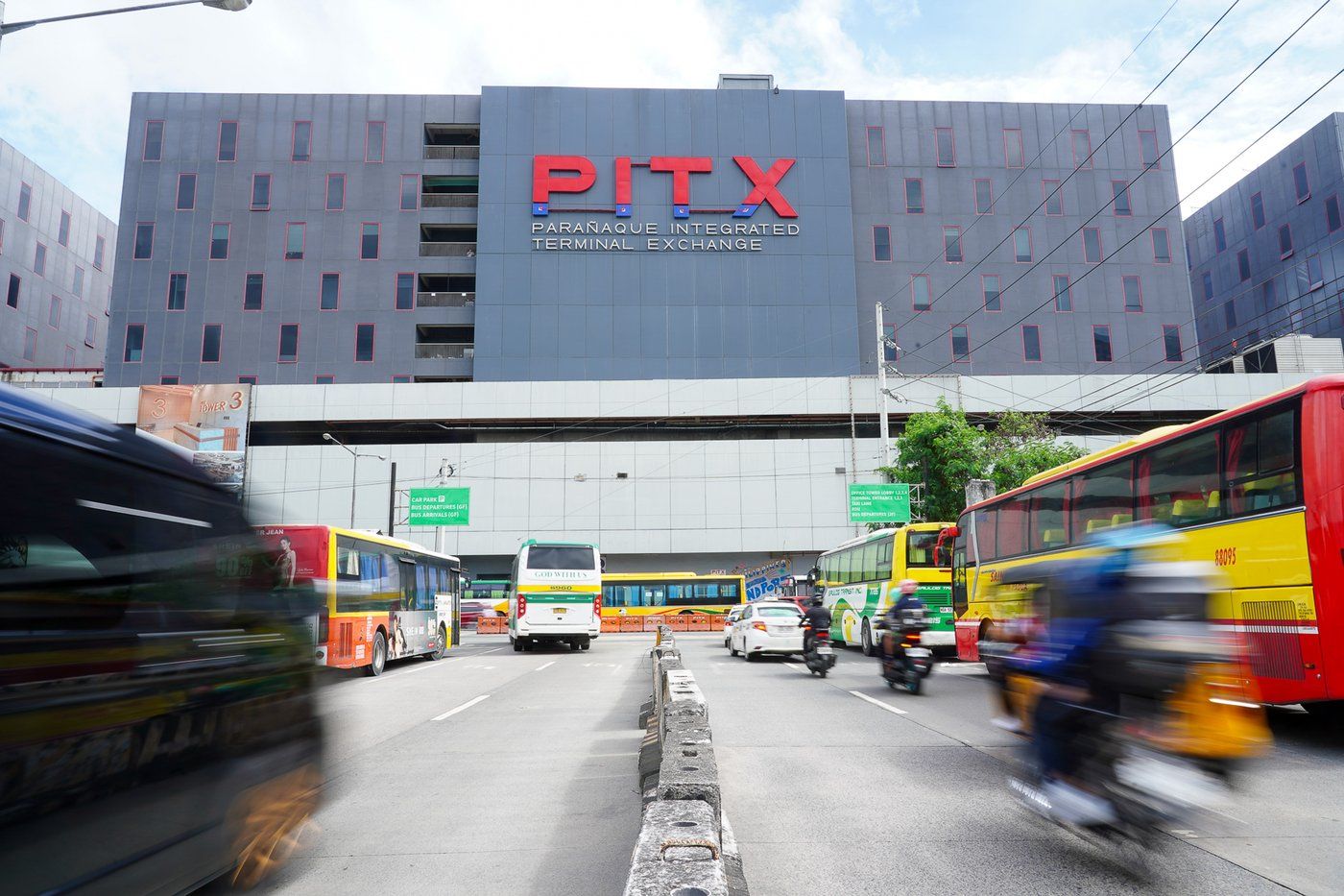 Fewer bus units plying routes amid high diesel prices; longer waiting times at PITX